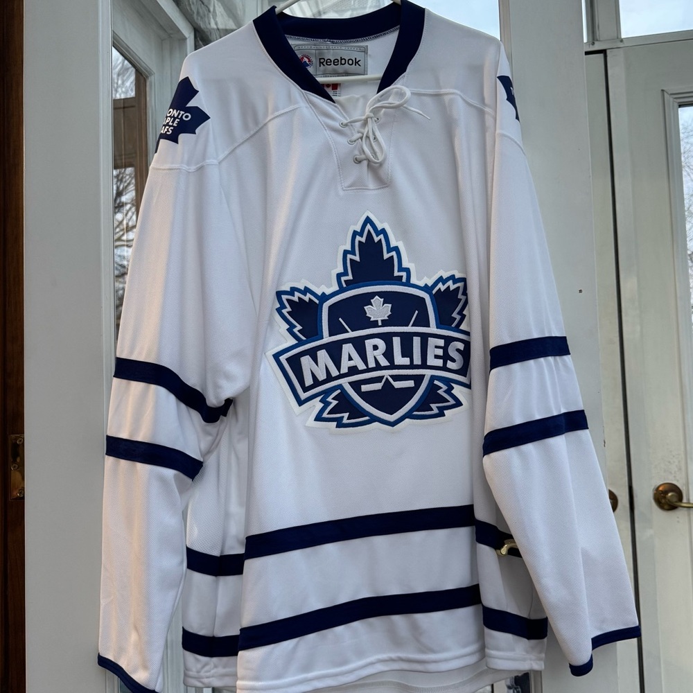Toronto maple leaves Marlies team jersey. American hockey league
